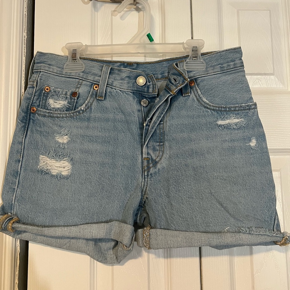 Levi’s short